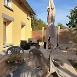 Charmante Maison Avec Jardin & Parking, Equipe Et Confort - 10 Min A Pied De La Holiday home