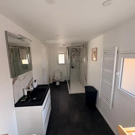 Charmante Maison Avec Jardin&parking, équipé Et Confort - 10 Min à Pied De La